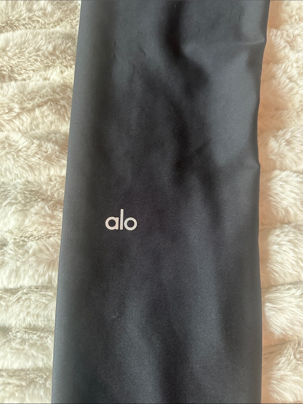 ALO Yoga Black High-Waist Airlift Leggings - Picture 2 of 9